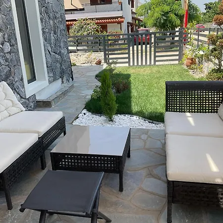 Дом отдыха Marinas House 2 *