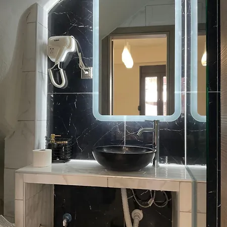 Дом отдыха Marinas House 2 *