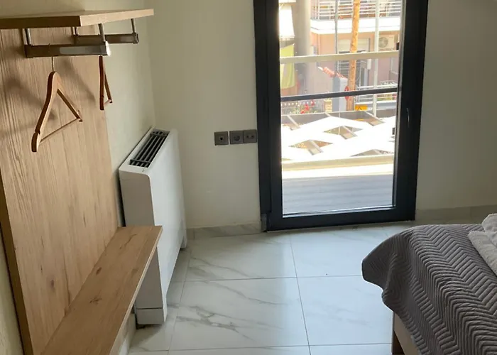 Semesterbostad Marinas House 2