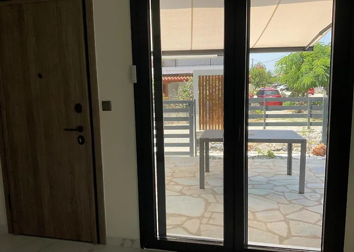 Semesterbostad Marinas House 2