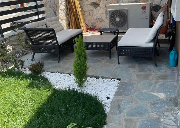 Semesterbostad Marinas House 2