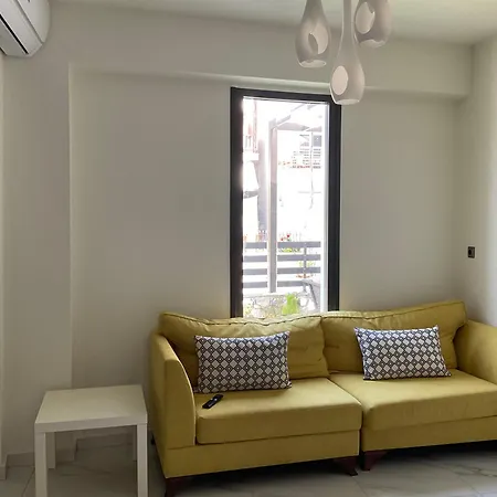 Marinas House 2 בית נופש *