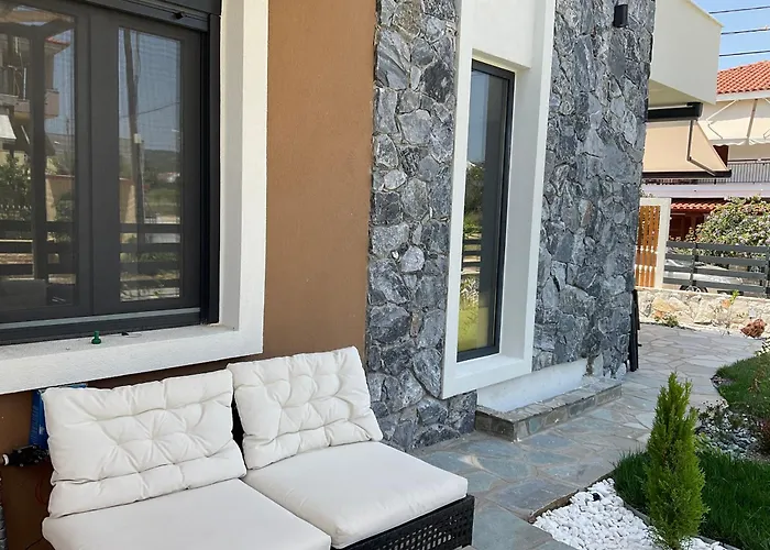 Marinas House 2 * 尼基季